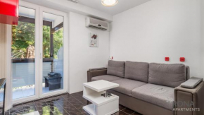 Rona Apartment Zizi
